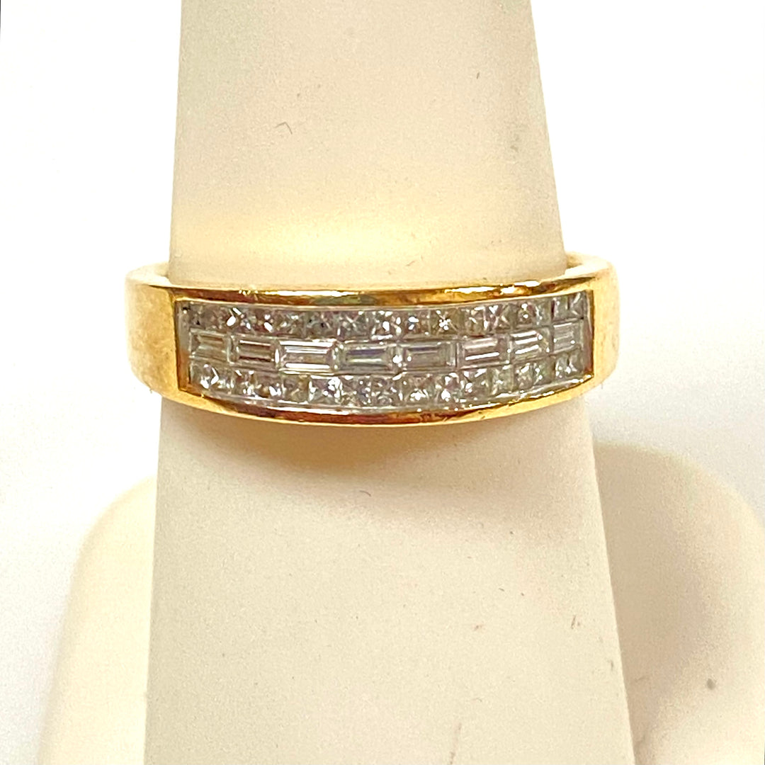 v468 Vintage 14K Yellow Gold Diamonds 5mm Band Ring Size 7