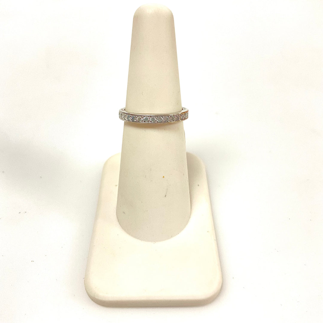 v469 Vintage 14K White Gold Diamonds 2mm Band Ring Size 6.25