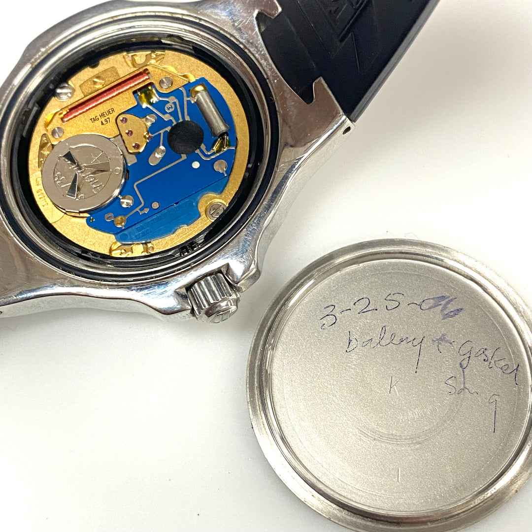 v484 TAG Heuer Kirium Watch Stainless Steel White Dial Black Rubber Strap 200M Quartz