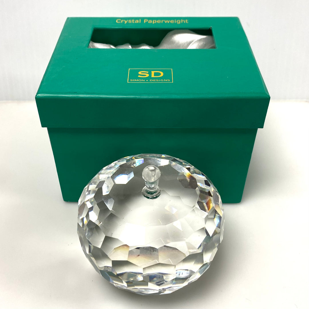 v489 Vintage Cut Class Crystal Apple 3 1/8" Faceted Clear Crystal Paper Weight