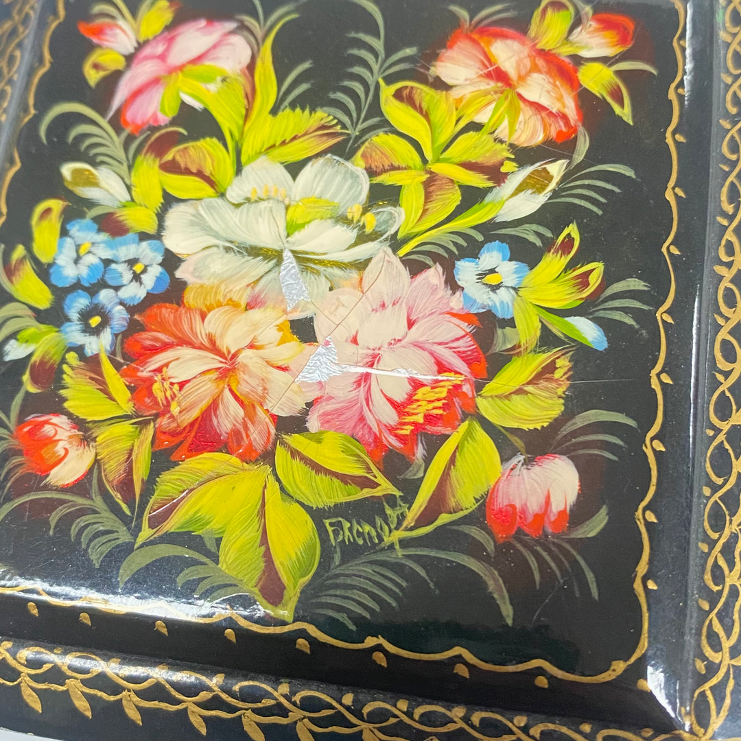 v490 Vintage Hand-painted Russian Lacquer Box Collectible Item Wood Black Floral