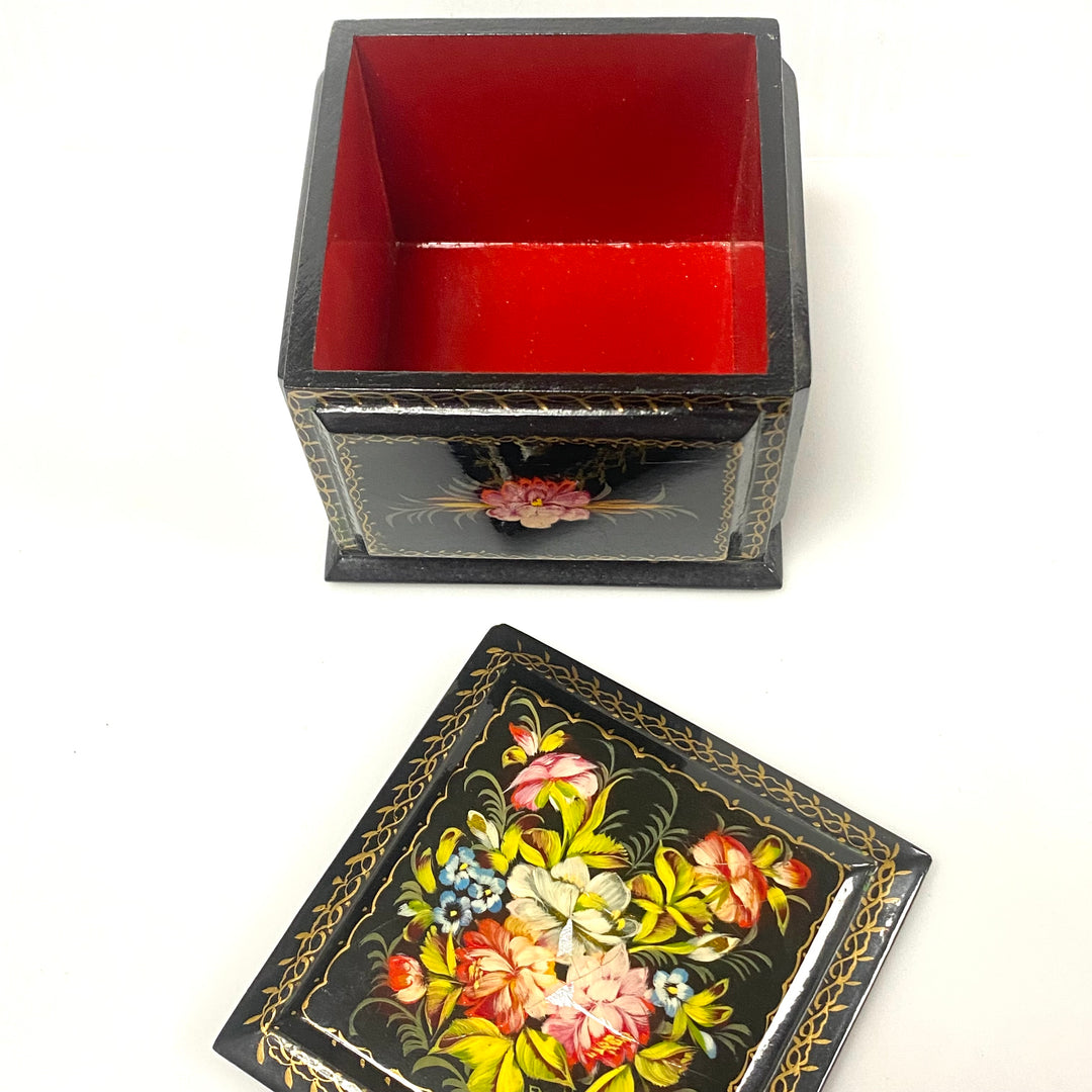 v490 Vintage Hand-painted Russian Lacquer Box Collectible Item Wood Black Floral