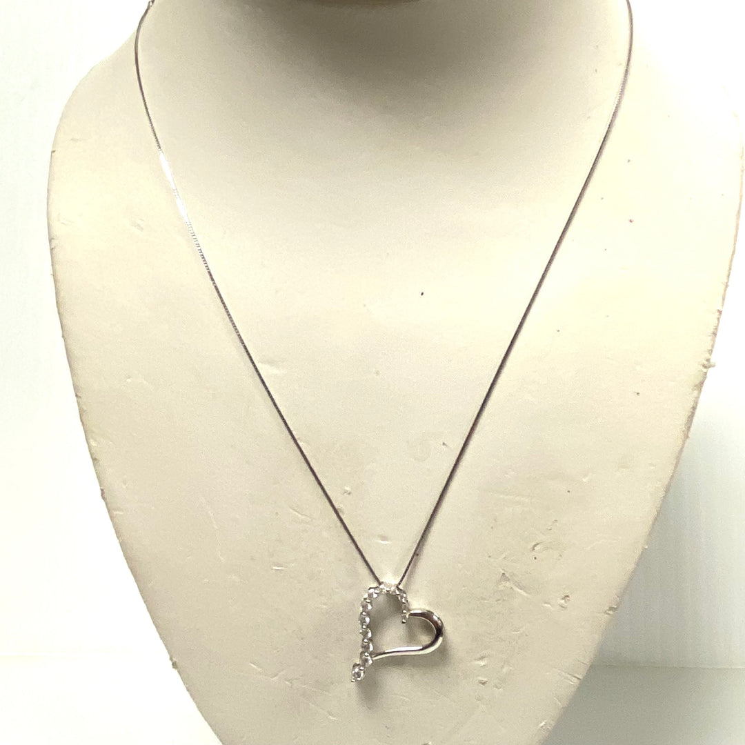 v503 Vintage 14K White Gold Chain Necklace 18" & 14K White Gold Diamond Heart Pendant