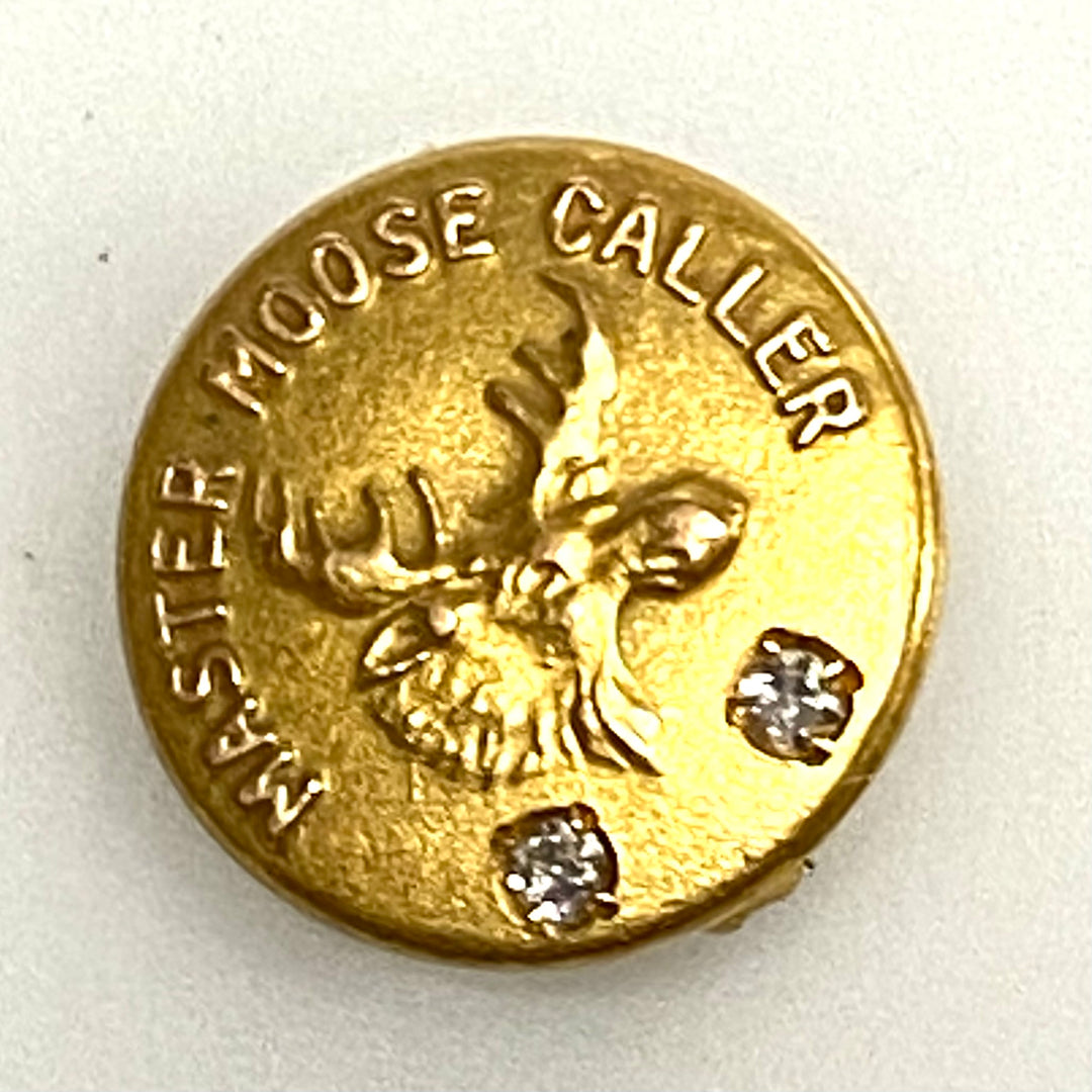 v506 Vintage "Master Moose Caller" 14K Yellow Gold Brooch Santa Claus Costume Item Pin
