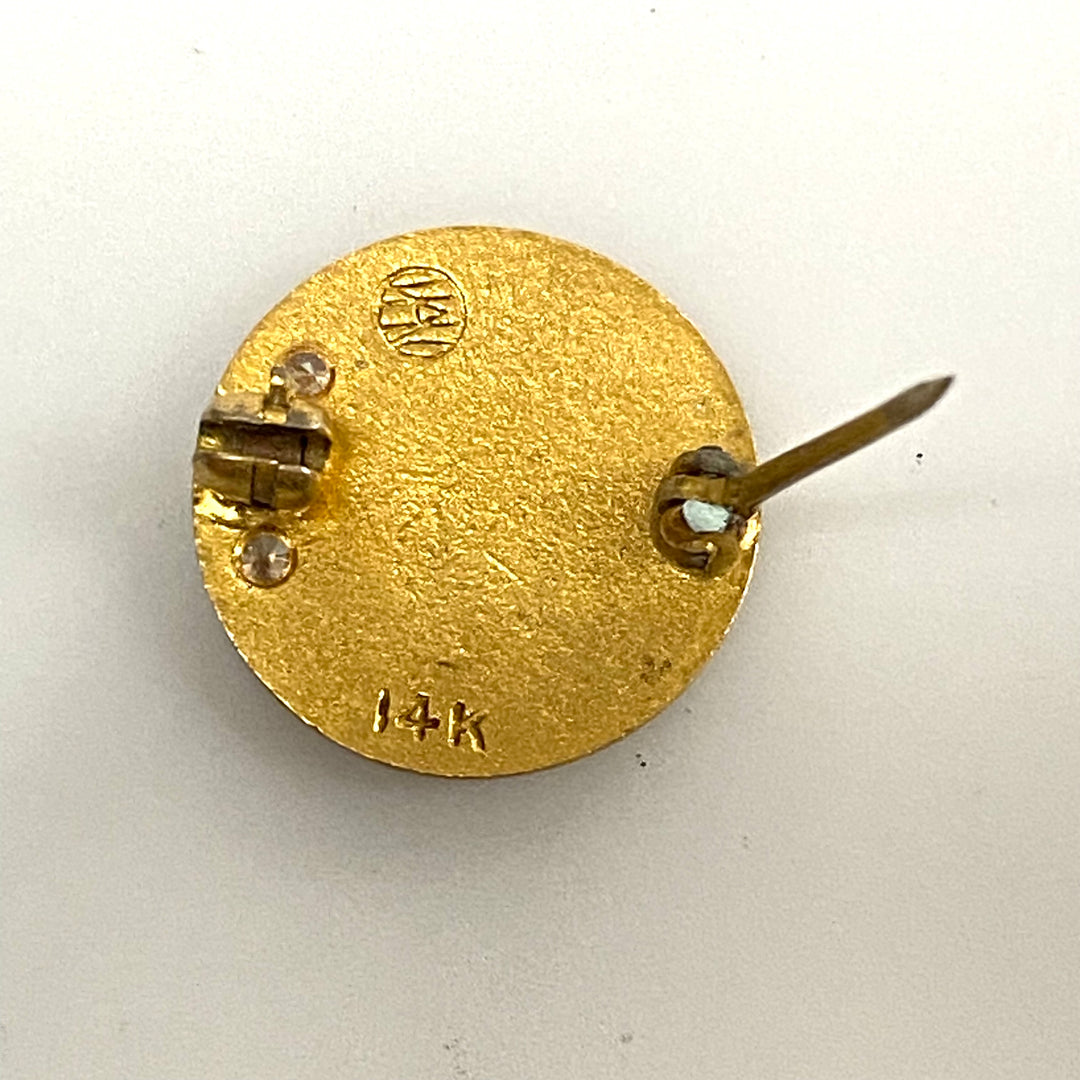 v506 Vintage "Master Moose Caller" 14K Yellow Gold Brooch Santa Claus Costume Item Pin