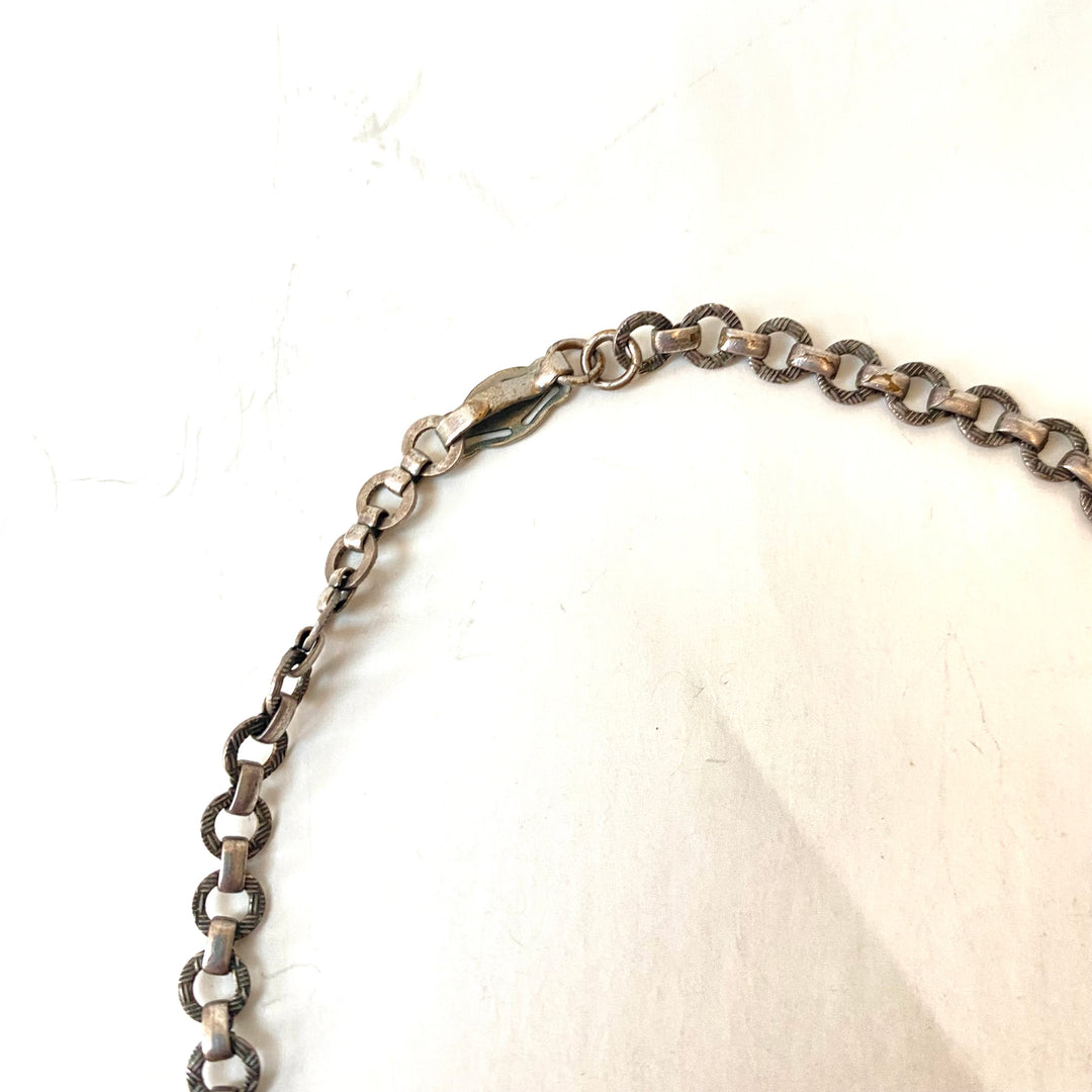 v512 Vintage Silver Tone Floral Panel Link  Necklace 21" Long