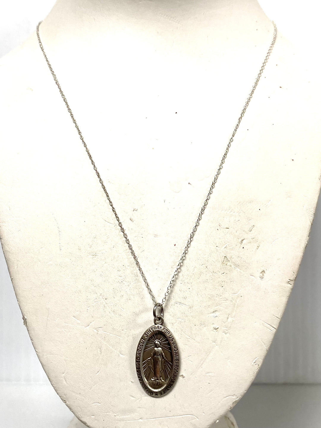 v524 Vintage Sterling Silver Virgin Mary Miraculous Charm Pendant 19" Long Chain