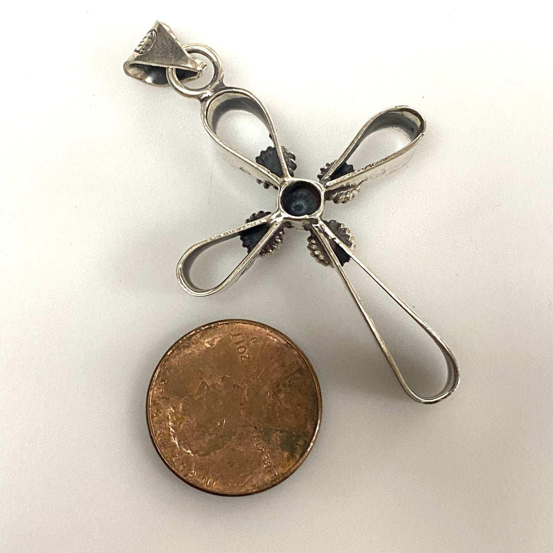 v525 Vintage Sterling Silver 925 Mexican Cross Looped "Flower" Pendant