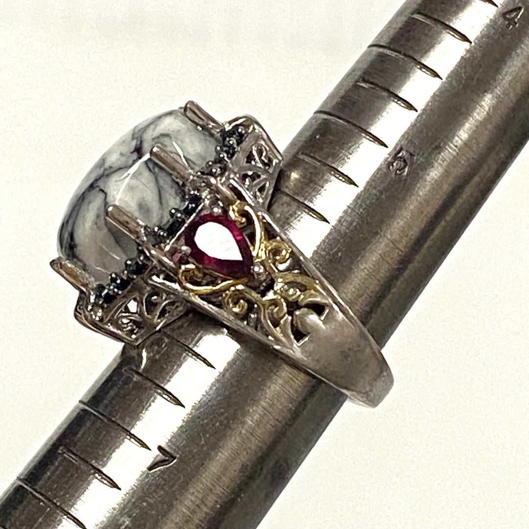 v542 Vintage Sterling Silver Buffalo Turquoise Black and Garnet Stones Ring Sz 6