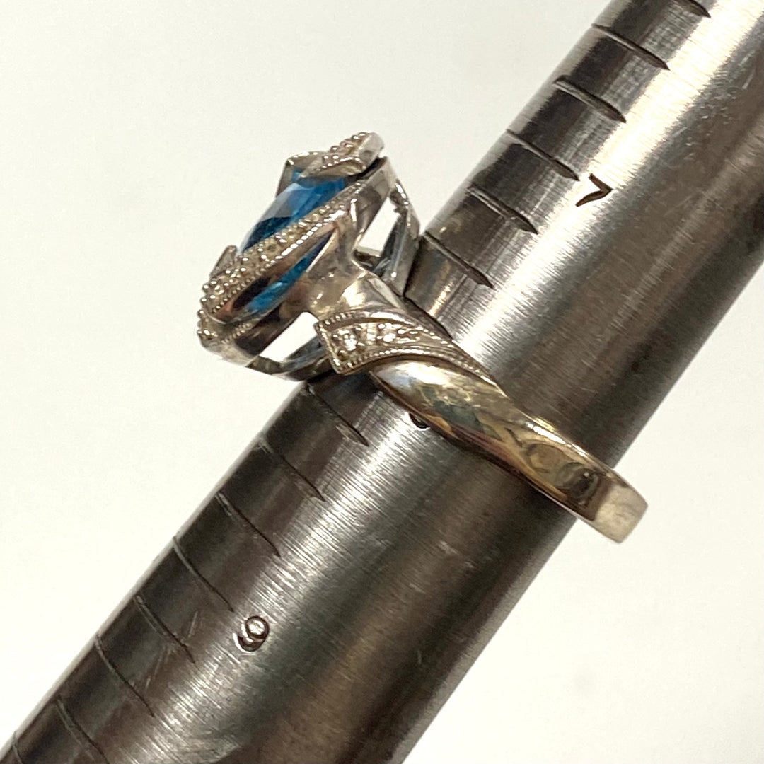 v554 Vintage Sterling Silver Ring Blue Topaz with Rhinestones Halo Ring Size 8