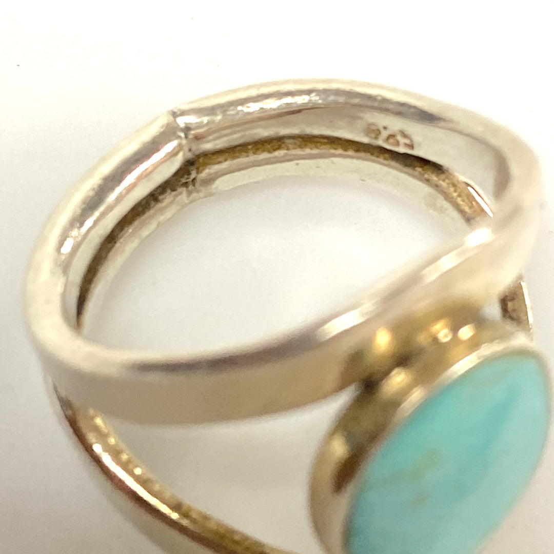 v558 Vintage Sterling Silver Native American Blue Oval Turquoise Cabochon Ring 7