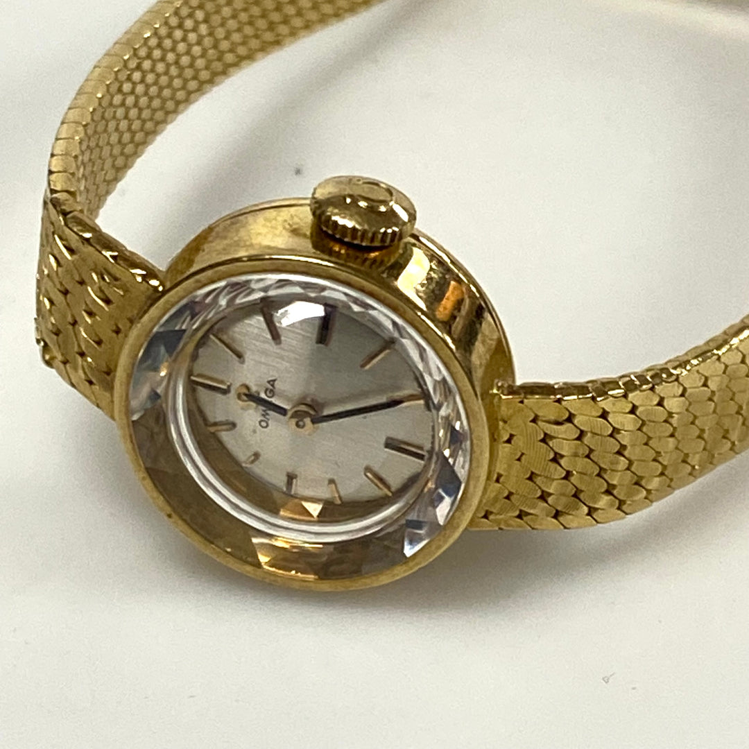 v563 Vintage Omega Ladies' 18K Yellow Gold Mechanical Cocktail Watch Diamond Cut Crystal