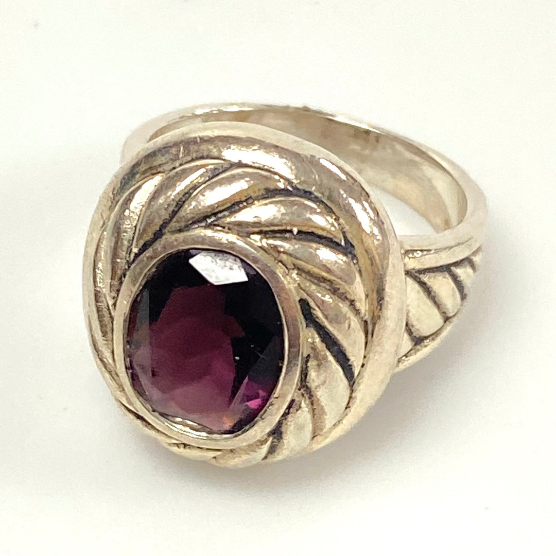 v575 Vintage Dark Red Garnet Ring in 1970's Sterling Silver Setting Size 7.75