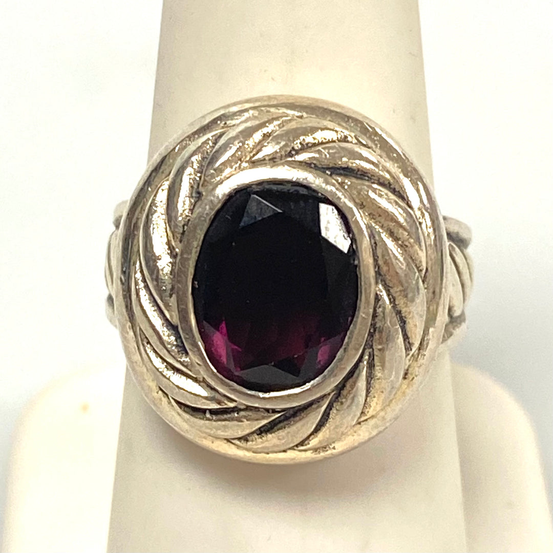 v575 Vintage Dark Red Garnet Ring in 1970's Sterling Silver Setting Size 7.75
