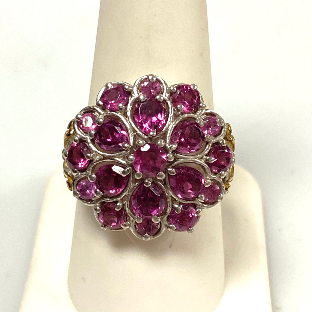 v580 Vintage Sterling Silver Pink Gemstone Cluster Ring with Gold accents on the shank Size 9