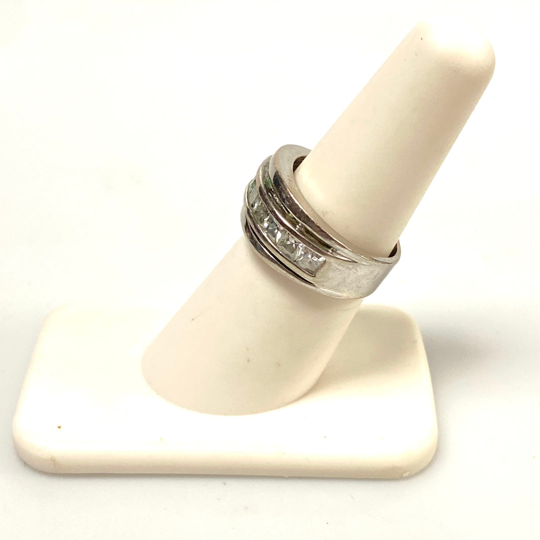 v589 Vintage Sterling Silver Channel-set White Stone 9mm Wide Band Ring Size 7