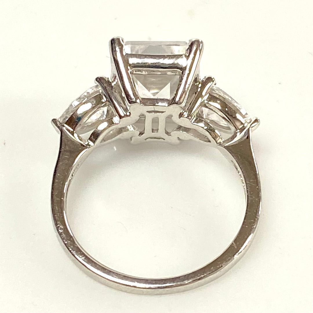 v592 Vintage Sterling Silver Emerald-Cut White Cubic Zirconia Stone Ring Size 5