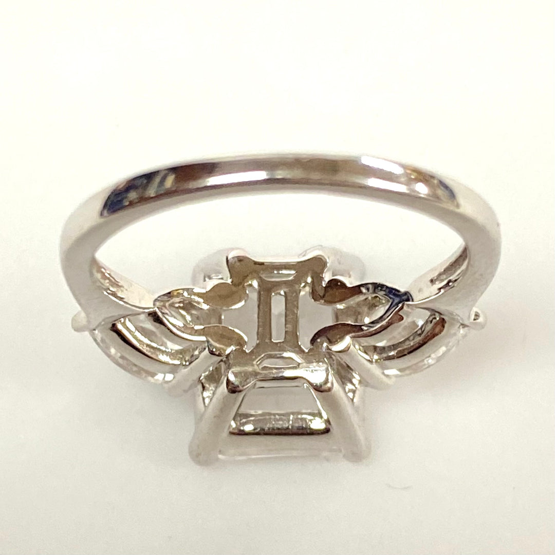 v592 Vintage Sterling Silver Emerald-Cut White Cubic Zirconia Stone Ring Size 5