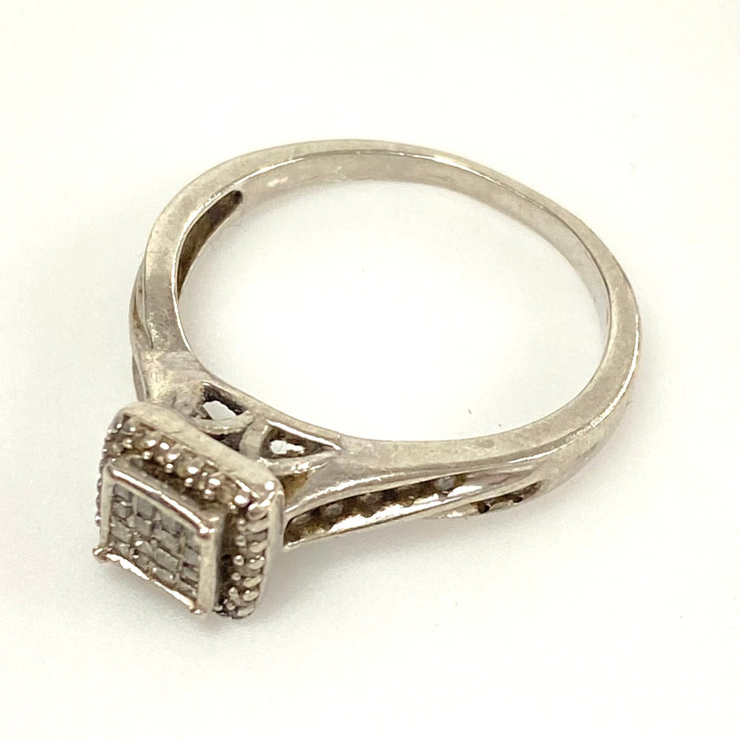 v595 Vintage Sterling Silver White Rhinestone Stone Twisted Band Ring Size 7.5