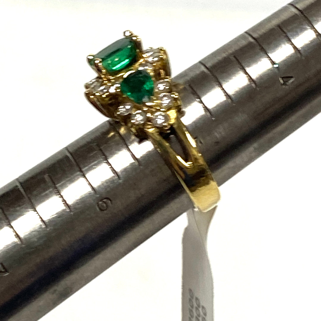 v625 Vintage 10k Yellow Gold Emerald Diamond Cluster Style Cocktail Ring Sz 5.25