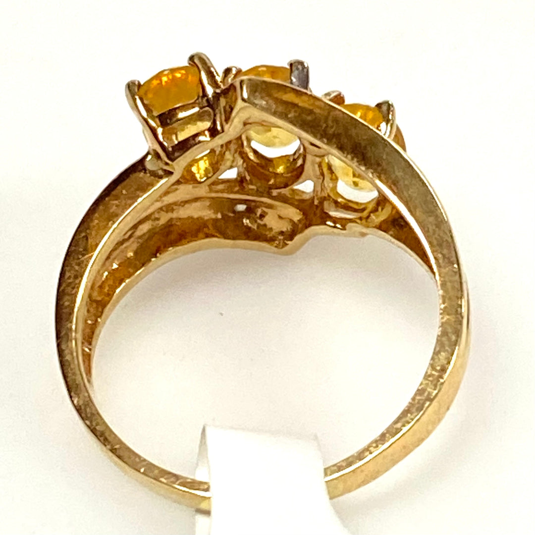 v628 Vintage 14k Yellow Gold Three-stone Yellow Citrine Cocktail Ring Size 5.5