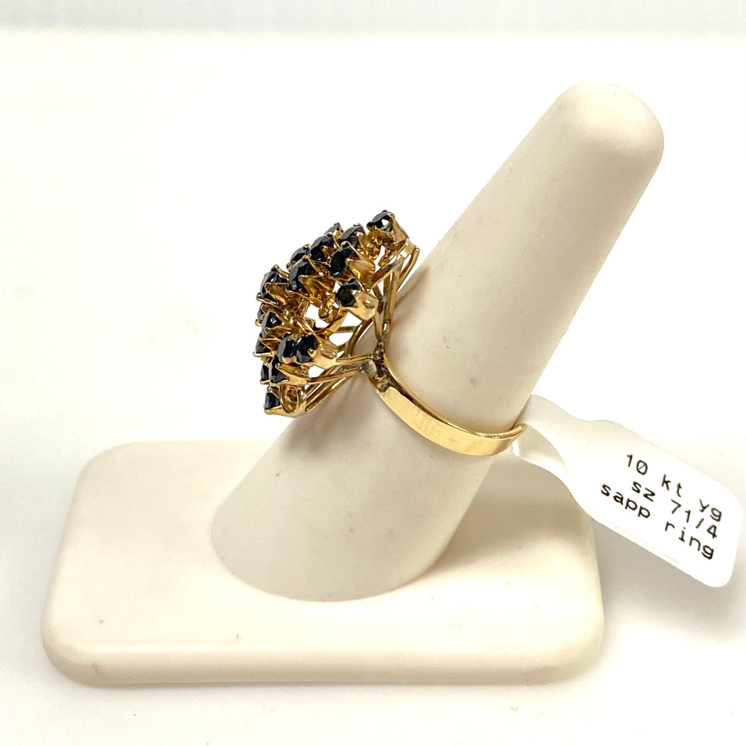 v629 Vintage 10k Yellow Gold Cluster Style Blue Sapphire Cocktail Ring Size 7.25