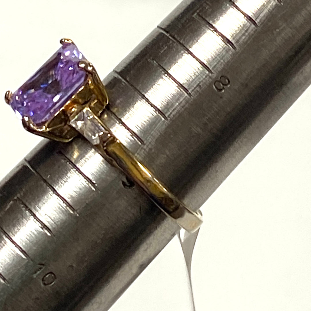 v631 Vintage 14k Yellow Gold Amethyst & White Stone Cocktail Ring Size 8.75