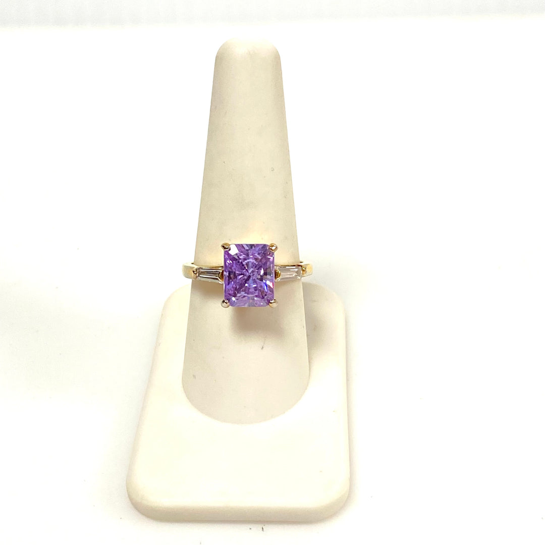 v631 Vintage 14k Yellow Gold Amethyst & White Stone Cocktail Ring Size 8.75