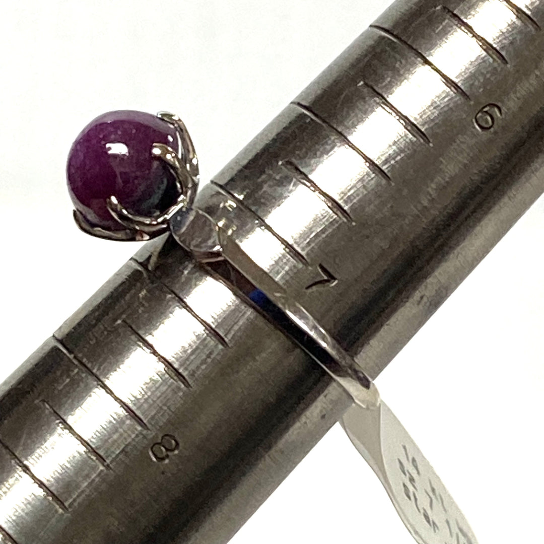 v632 Vintage 14k White Gold Cabochon Purple Star Ruby Stone Ring Size 7.25