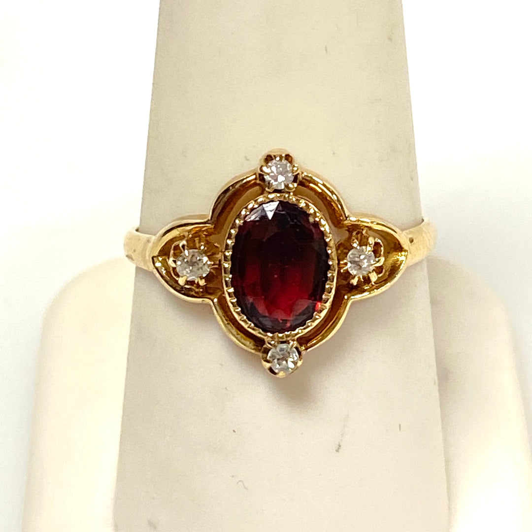 v638 Vintage 14k Yellow Gold Oval Garnet & White Gemstone Ring Size 8.75