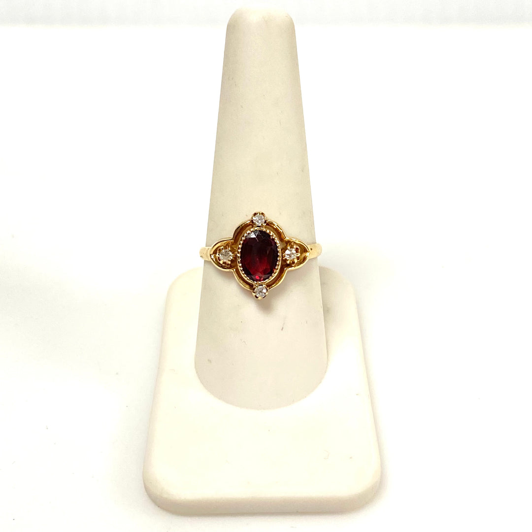 v638 Vintage 14k Yellow Gold Oval Garnet & White Gemstone Ring Size 8.75