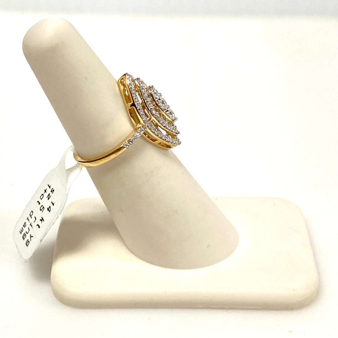 v661 Vintage 14k Yellow Gold Marquise-Shaped 1+cts Diamond Cluster Ring Size 5
