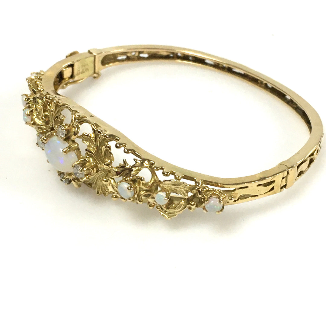 v677 Vintage 14k Yellow Gold Filigree Opal Diamond Hinged Bangle Bracelet 6.5"