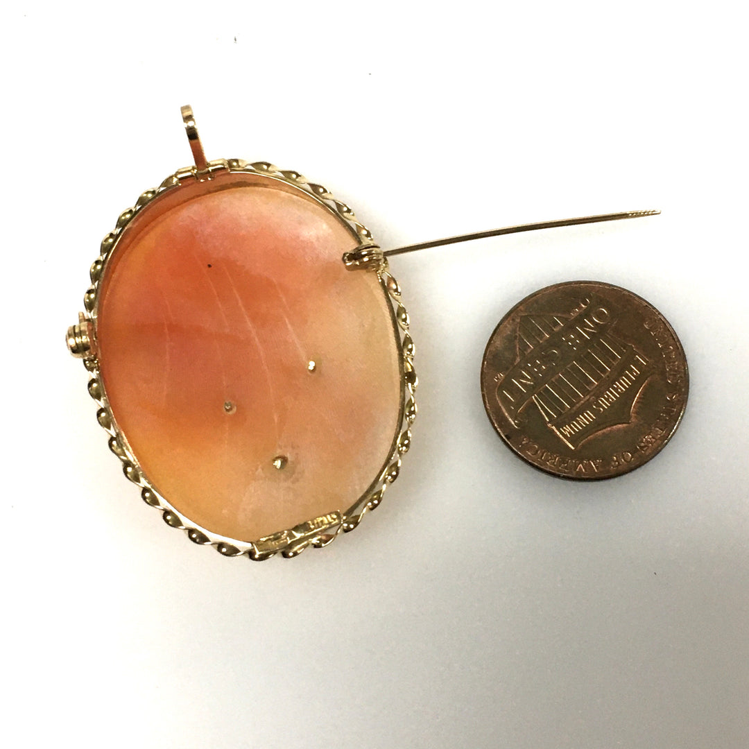 v681 Vintage Carved Cameo Brooch Pin Pendant in 14K Gold Habille Twisted Frame