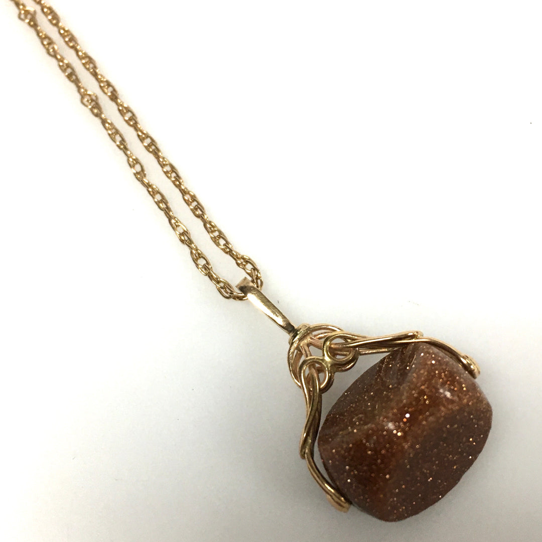 v684 Vintage 14K Yellow Gold Wire-Wrapped Goldstone Pendant Chain Necklace 28"