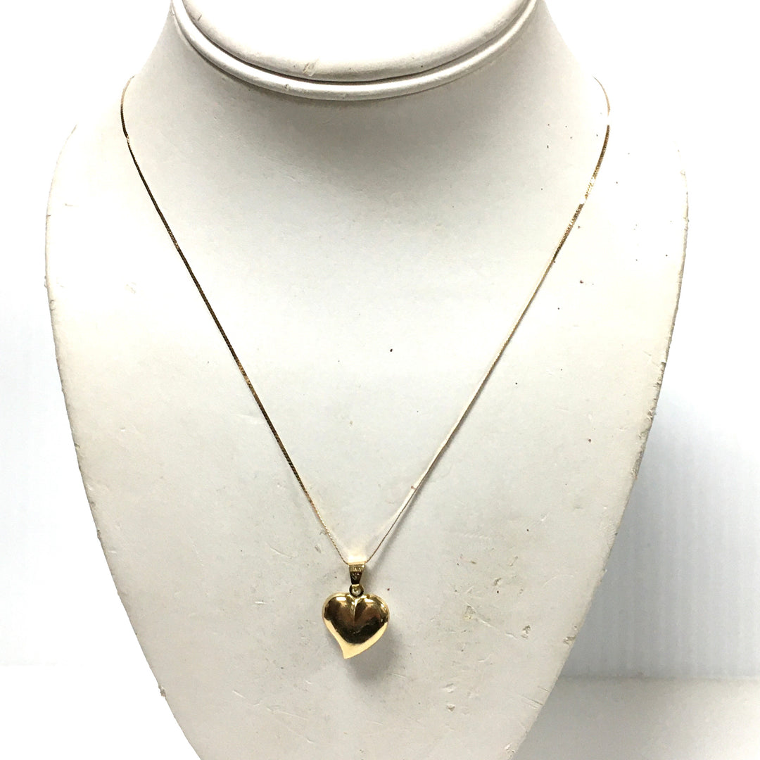 v685 Vintage 14K Yellow Gold Heart Pendant Necklace with Pavé-set Crystal 18" Long