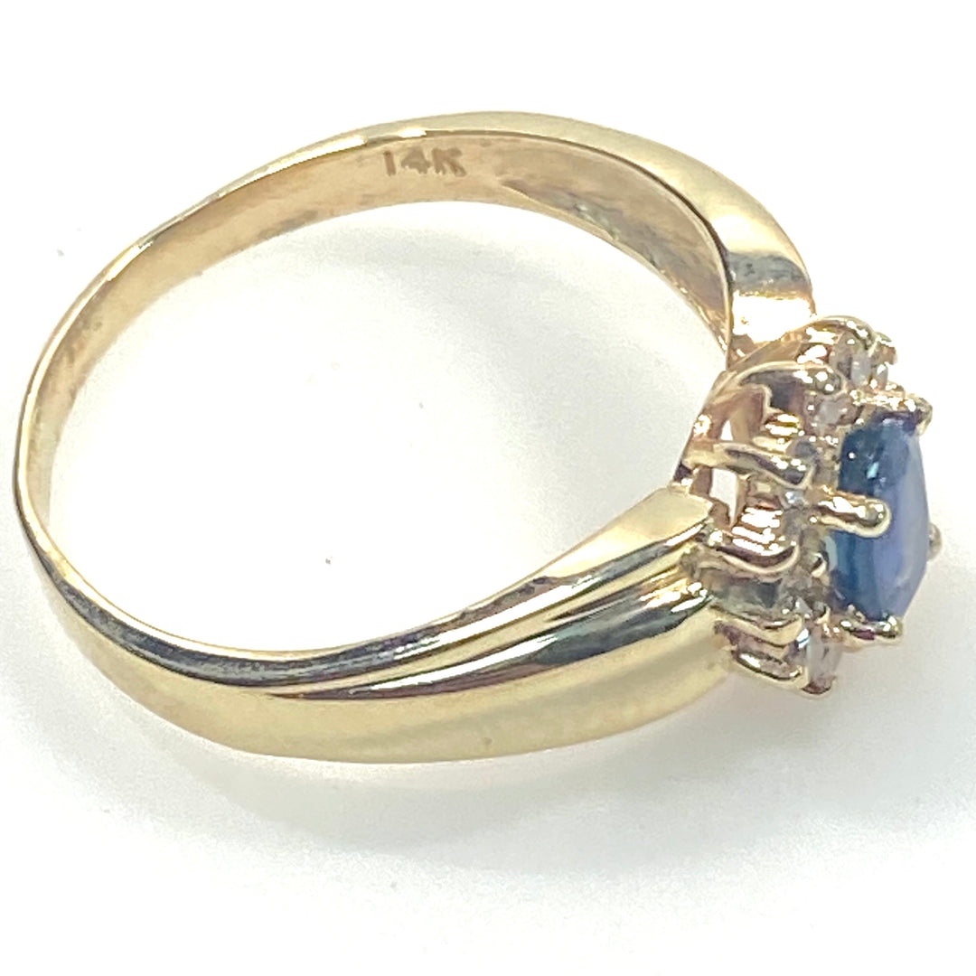 v738 Vintage 14K Yellow Gold Oval Blue Sapphire in Diamonds Halo Ring Size 7.5