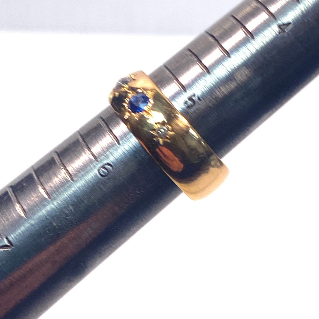 v741 Antique 18K Yellow Gold Blue Sapphire & Diamond Wedding Band Ring Size 5.5