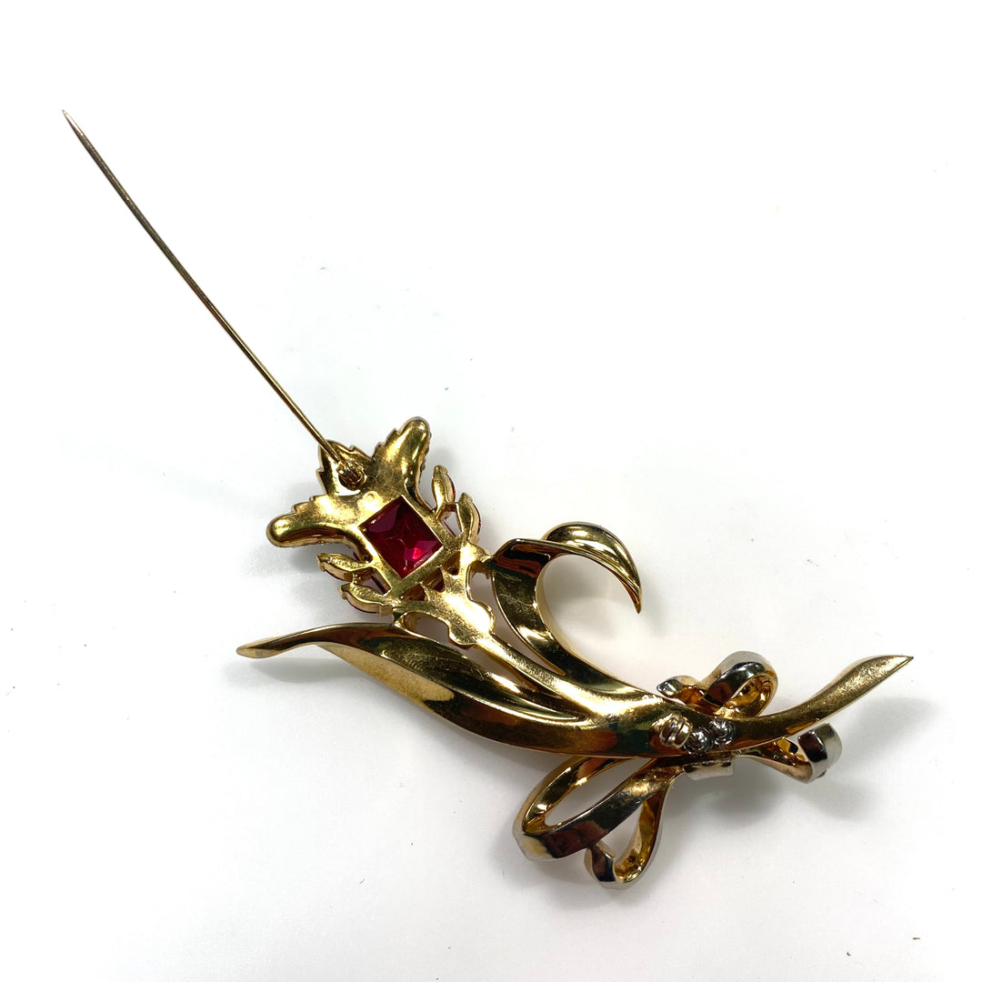 v766 Vintage 10K Yellow Gold Retro Style 3-dimensional Gemstone Bouquet Brooch
