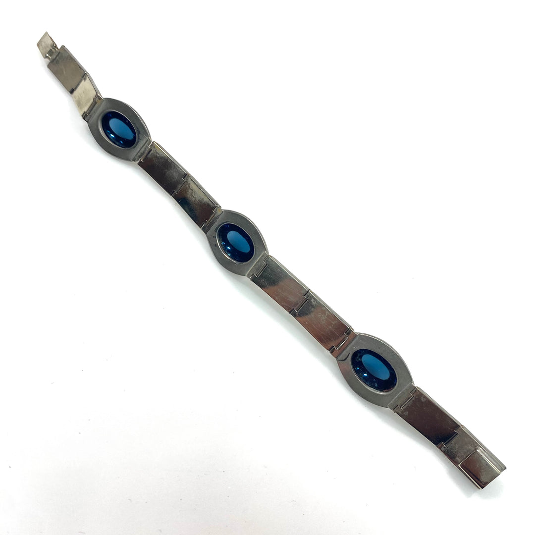 v767 Antique Silver Tone Cabochon Sapphires with rows of CZ Bracelet 7.25" Long