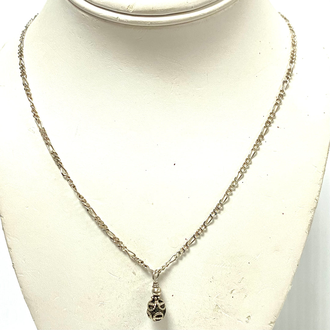 v799 Vintage Sterling Silver Openwork Orb Pendant Sterling Link Chain Necklace