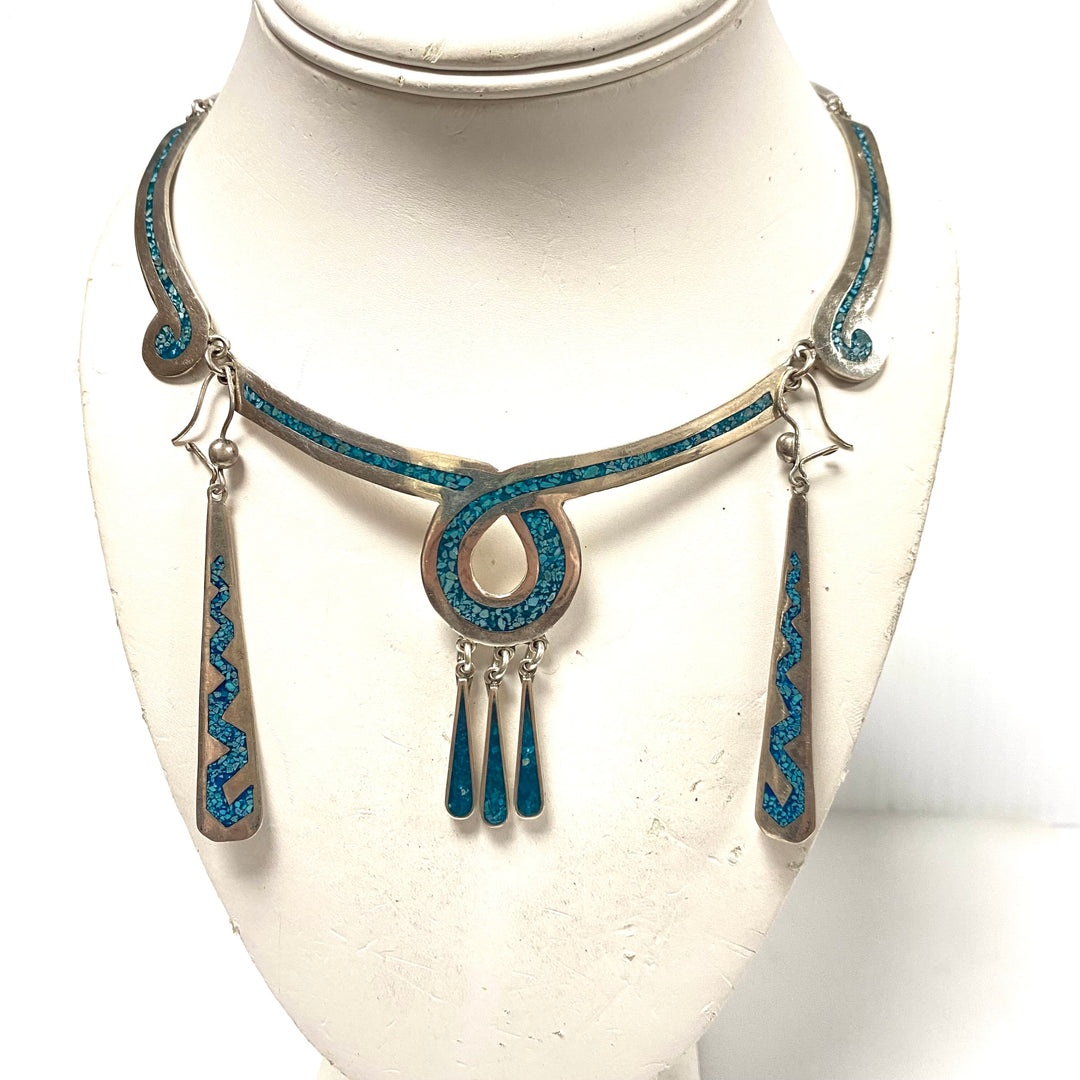 v814 Vintage Mexican Taxco-style Necklace Earring Set Sterling Silver Crushed Turquoise Inlay