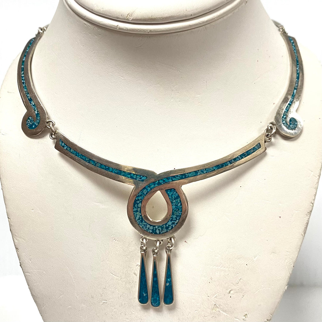v814 Vintage Mexican Taxco-style Necklace Earring Set Sterling Silver Crushed Turquoise Inlay