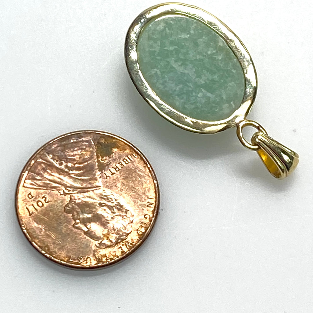 v825 Vintage 14k Yellow Gold Oval Green Jadeite Gemstone Pendant Charm