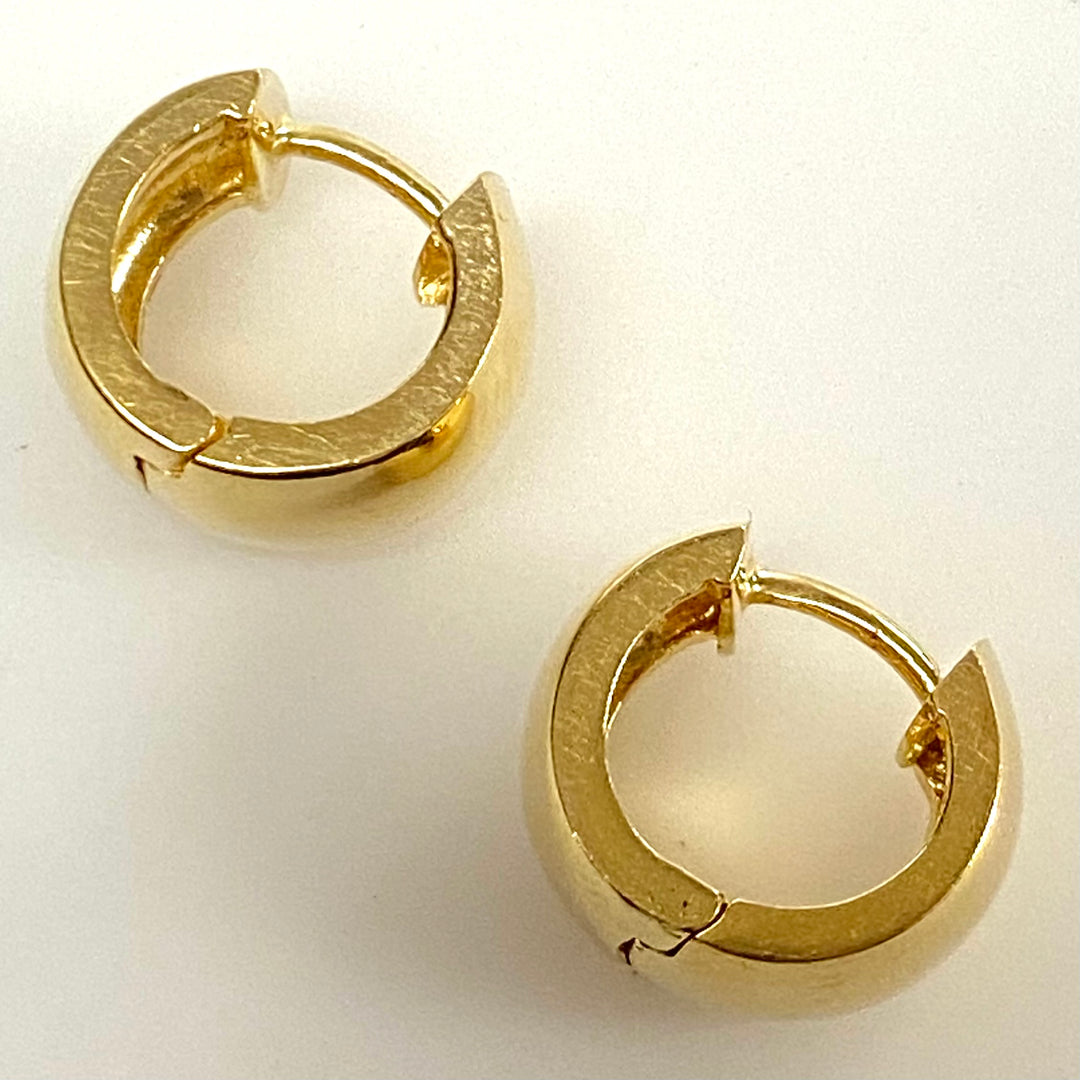v826 Vintage JCC 14k Yellow Gold Wide "huggie" or "puffy" Hoop Pierced Earrings