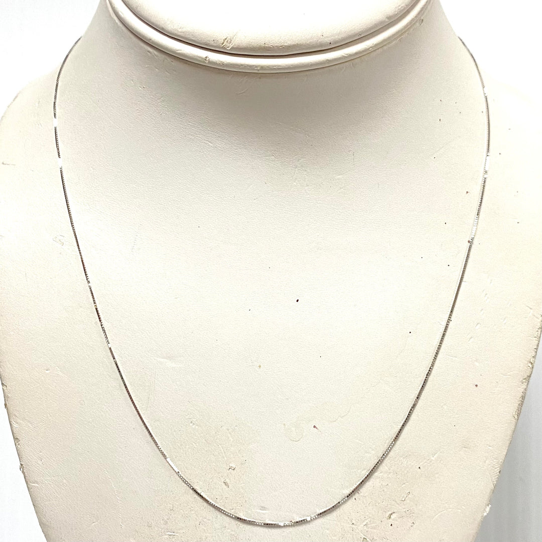 v835 Vintage 14k White Gold Box Link Chain Necklace 18" Long
