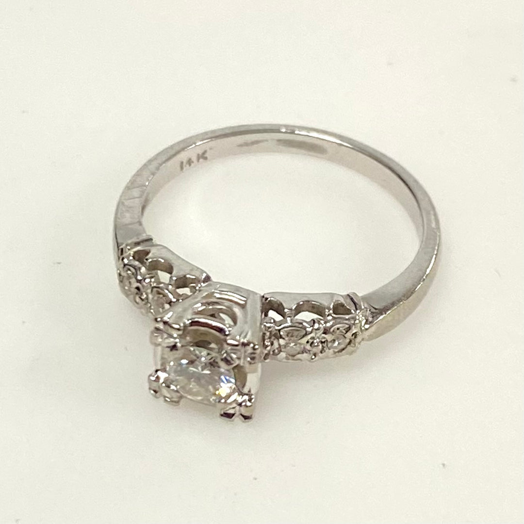 v840 Vintage 14K White Gold Art Deco Style Engagement ring Diamond Size 5.5