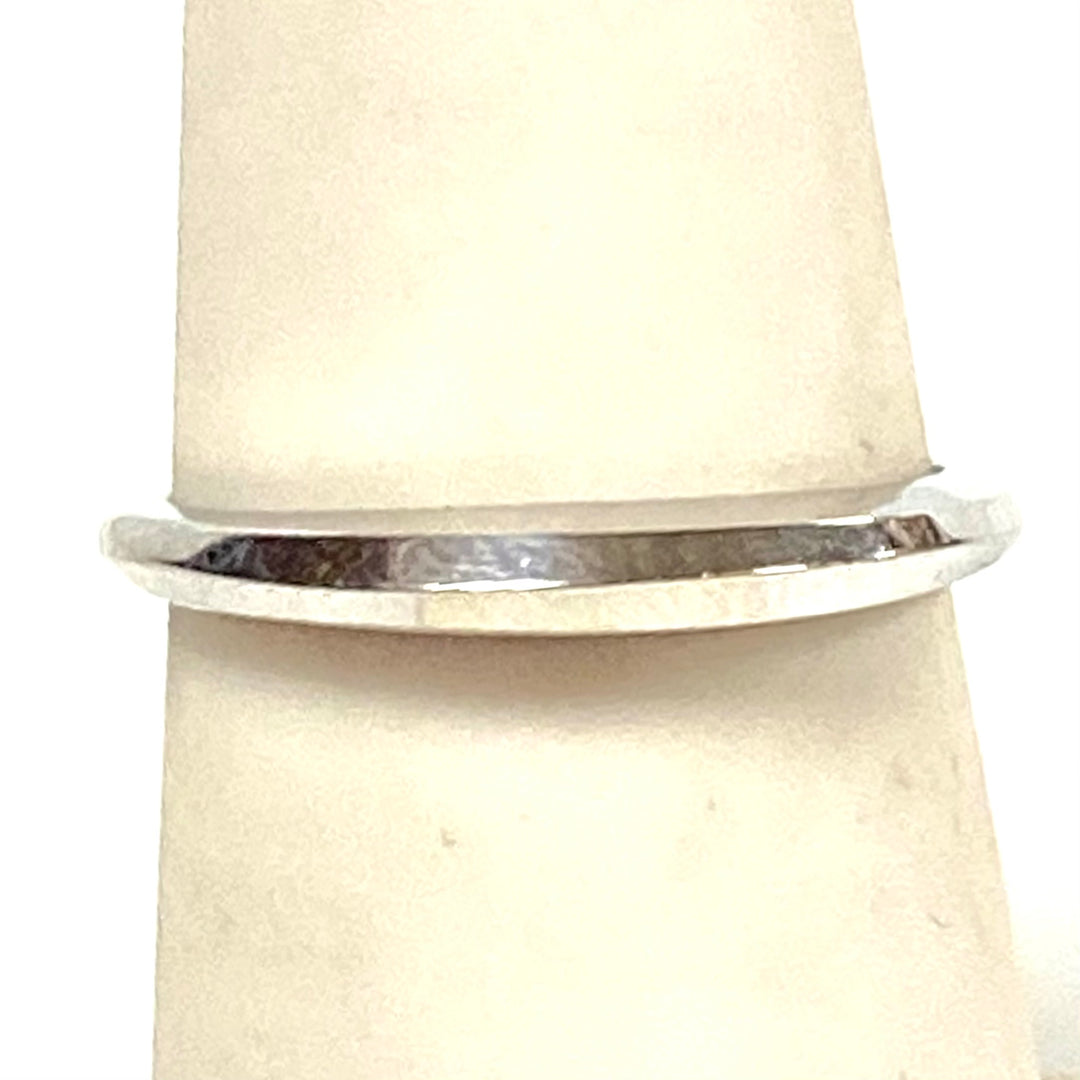 v842 Vintage 14K White Gold Slim Profile Wedding Band Stacking Ring Size 5.5