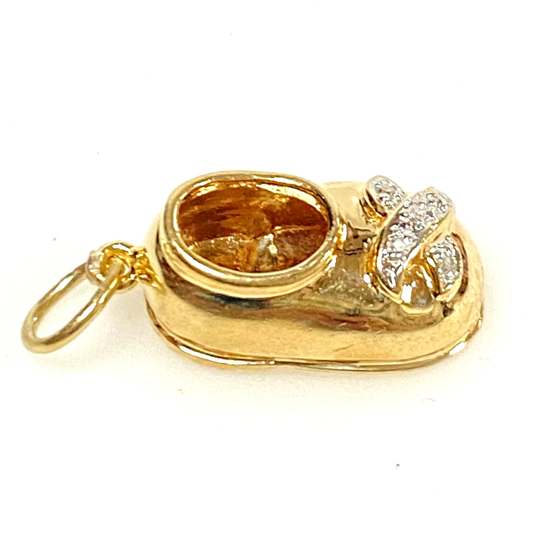 v849 Vintage 14k Gold Baby Shoe Diamond-set Design on Front Toe Charm Pendant