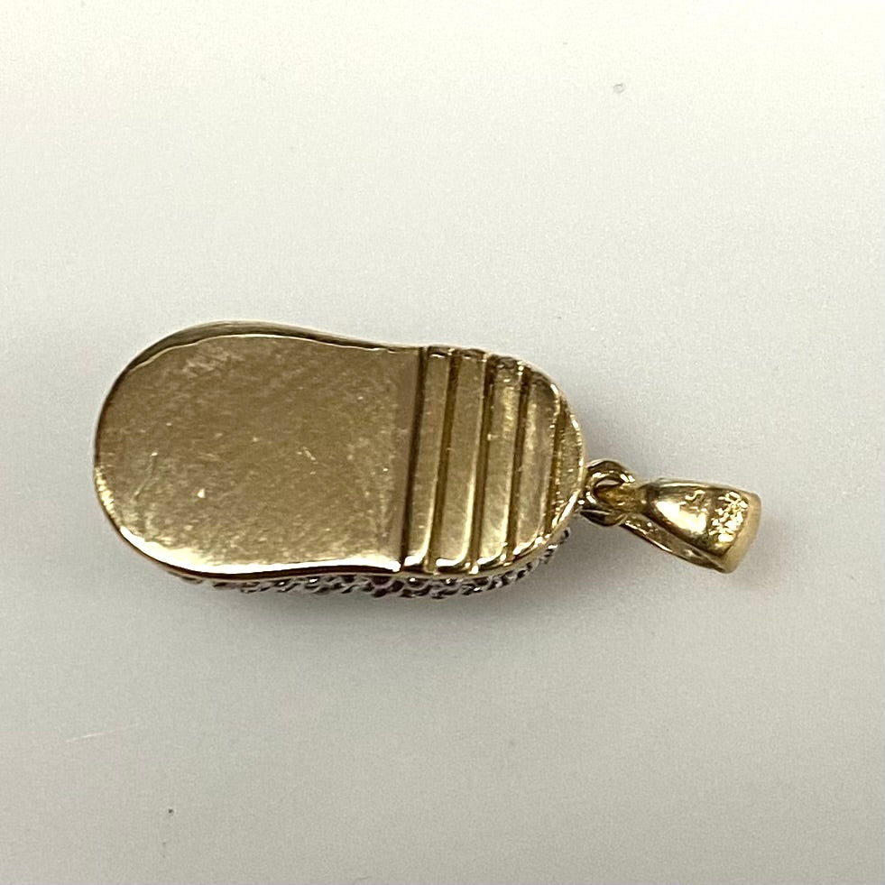 v851 Vintage 14k Gold Baby Shoe Pave-set Diamond Accents Charm Pendant